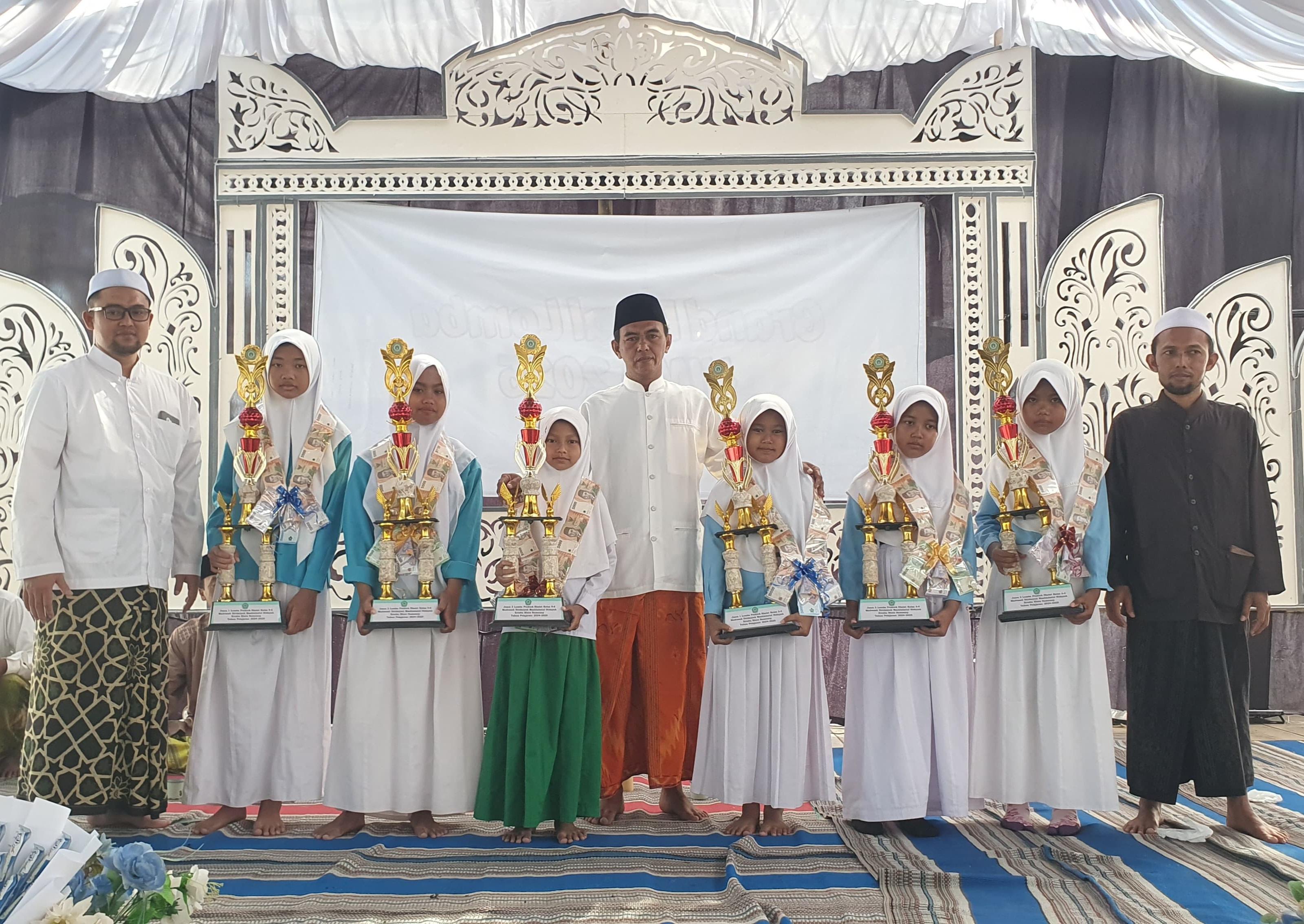 Juara Lomba Sholat MI Jadi Sorotan, Ust. Musyaddad S.Pd.I said: Layak Diapresiasi Tinggi